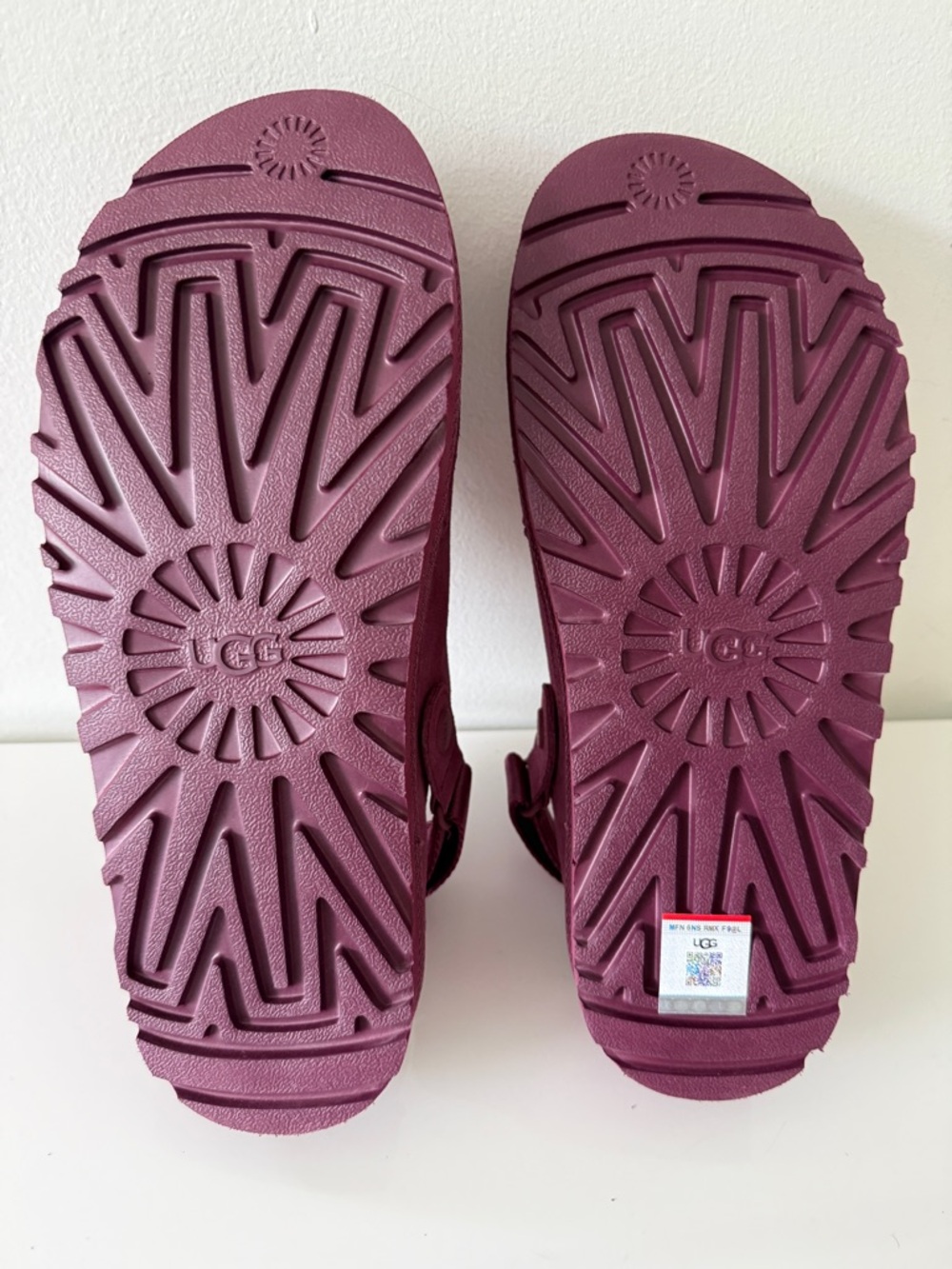 UGG Goldenstar Clog Women's Size 9 - Picture 7 of 7